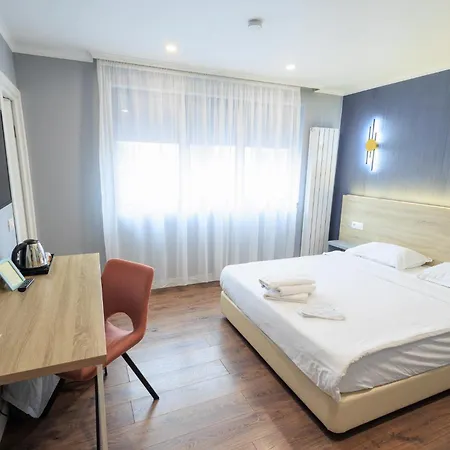 Hotel The Embassy Nord Bucarest Esterno foto
